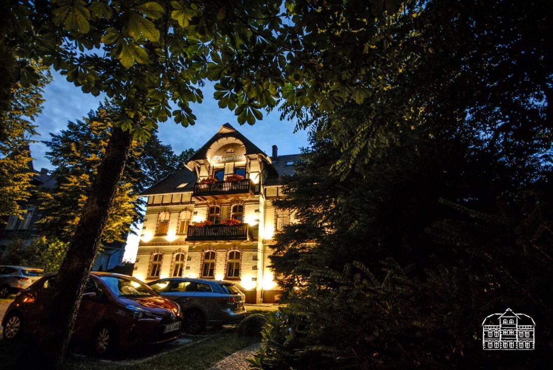 Franciszek Przy Parku Szwedzkim Apartment Щавно-Здруй Екстериор снимка